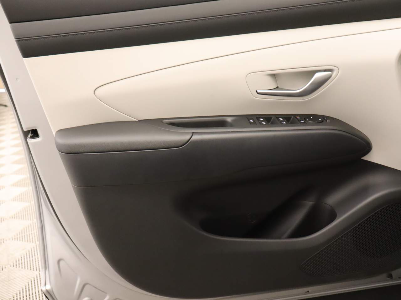 2026 Hyundai TUCSON Hybrid SE