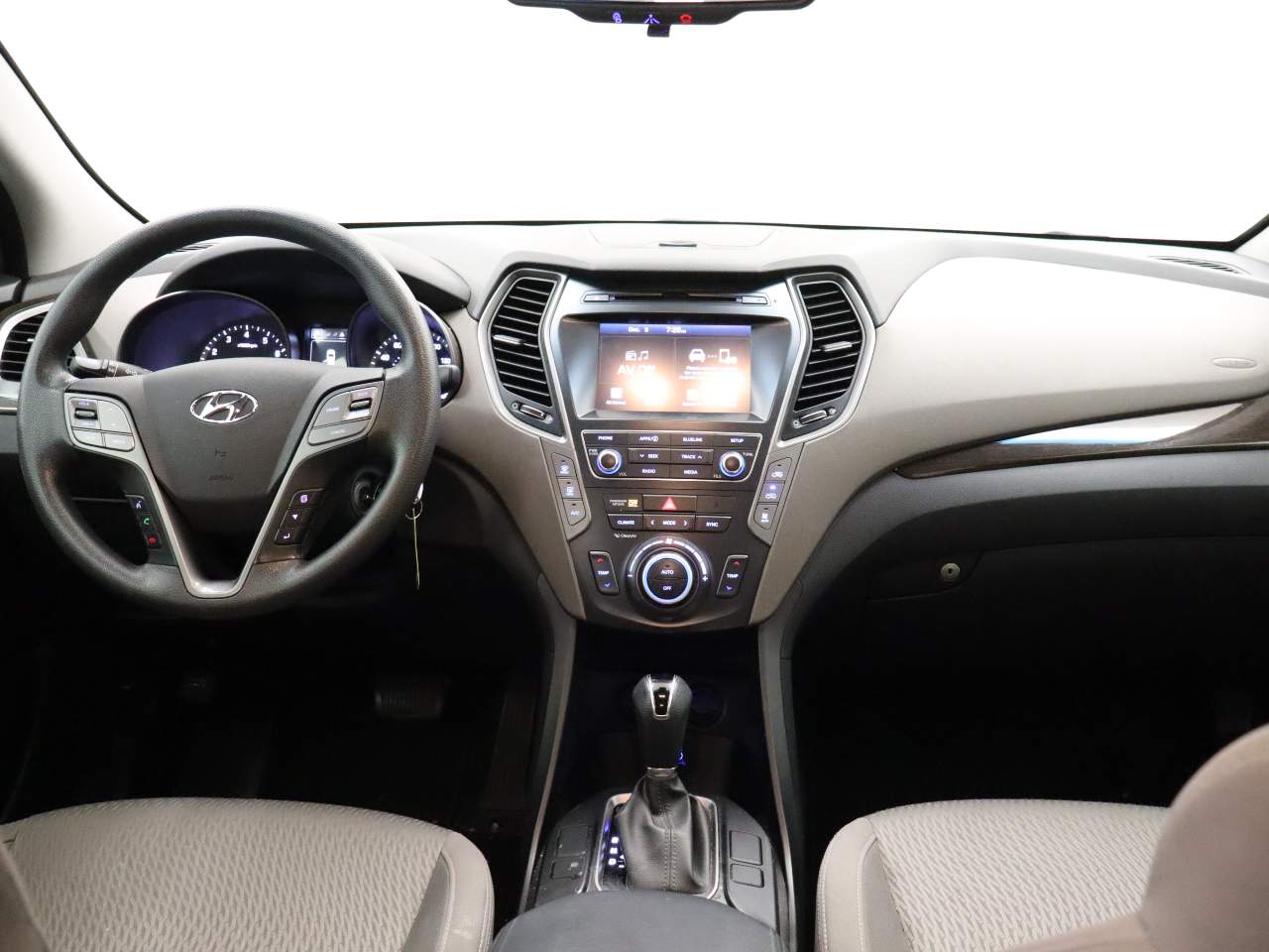 2018 Hyundai SANTA FE SE