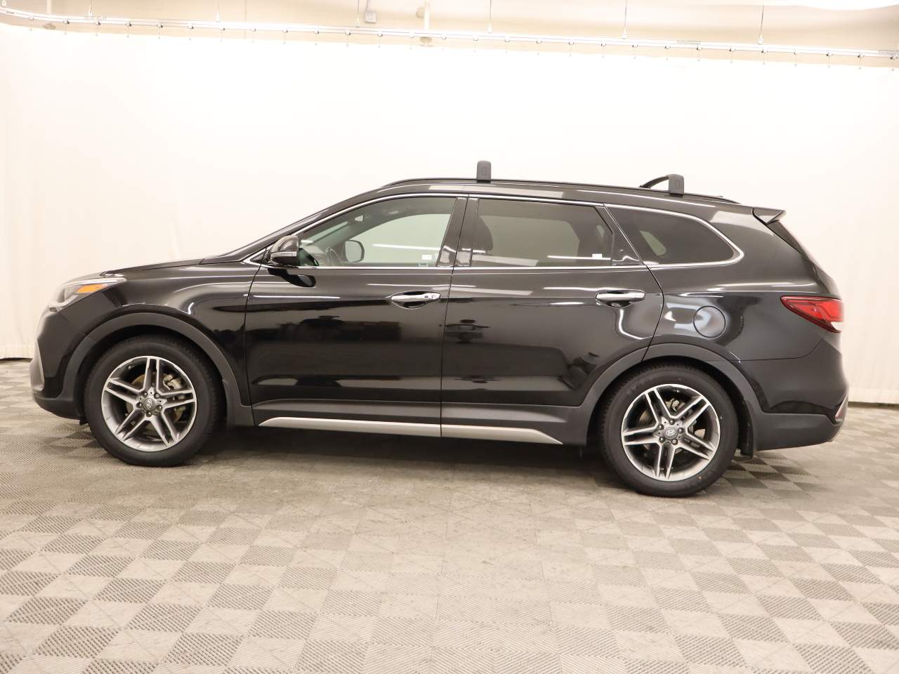 2018 Hyundai Santa Fe Limited Ultimate photo 2