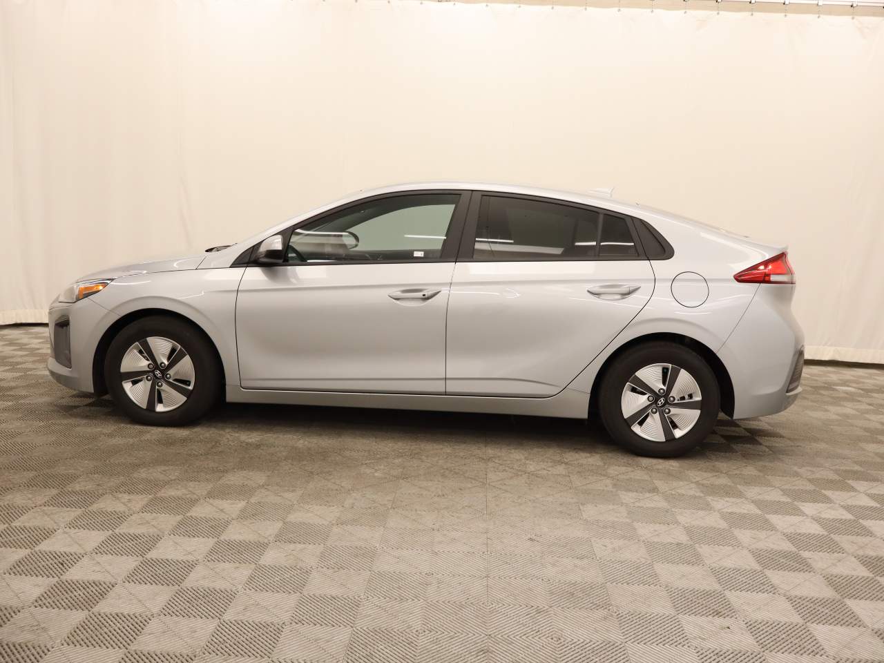 2022 Hyundai IONIQ Hybrid Blue