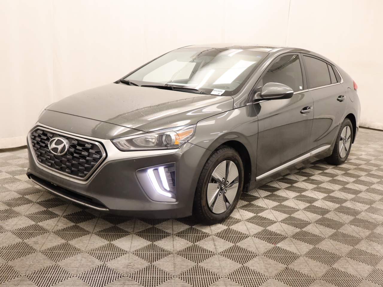 2022 Hyundai IONIQ Hybrid SE