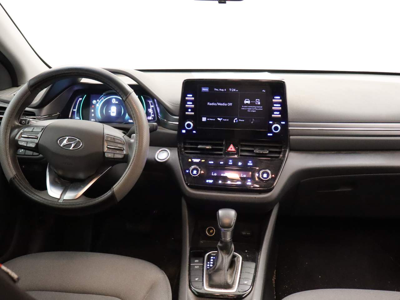 2022 Hyundai IONIQ Hybrid SE