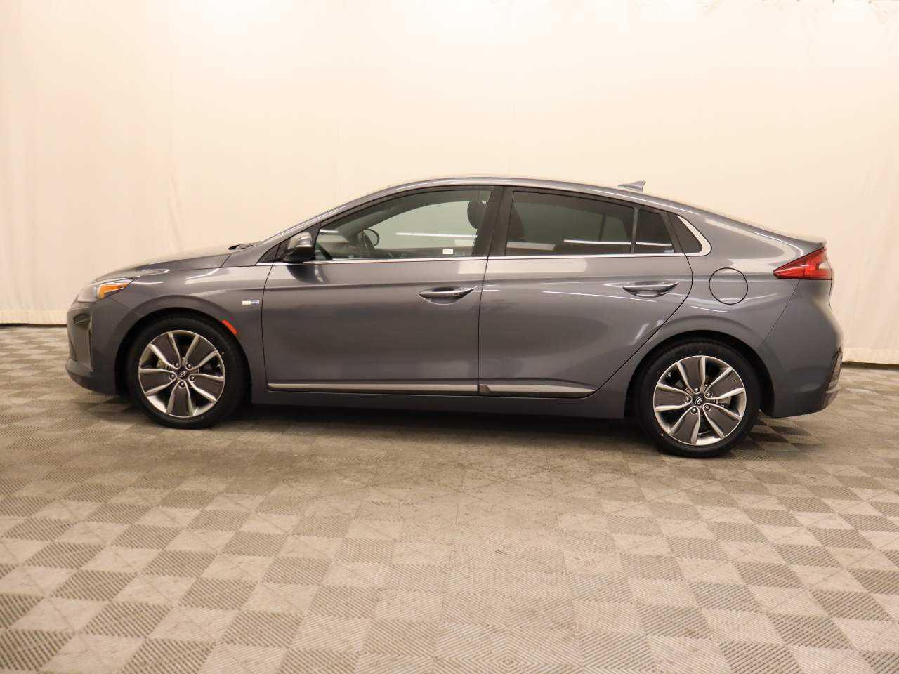 2019 Hyundai IONIQ Hybrid Limited