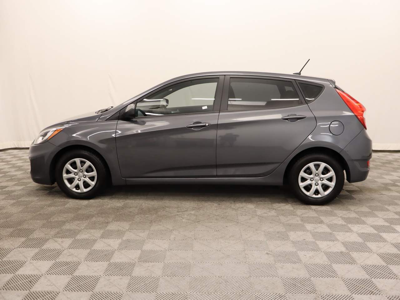 2012 Hyundai ACCENT GS