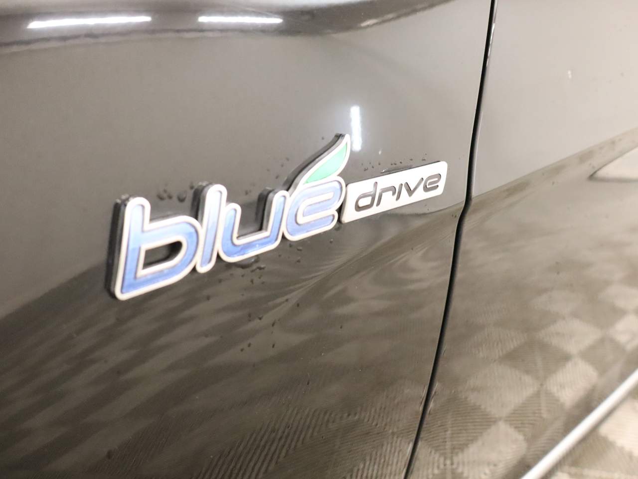 2013 Hyundai SONATA Hybrid Limited