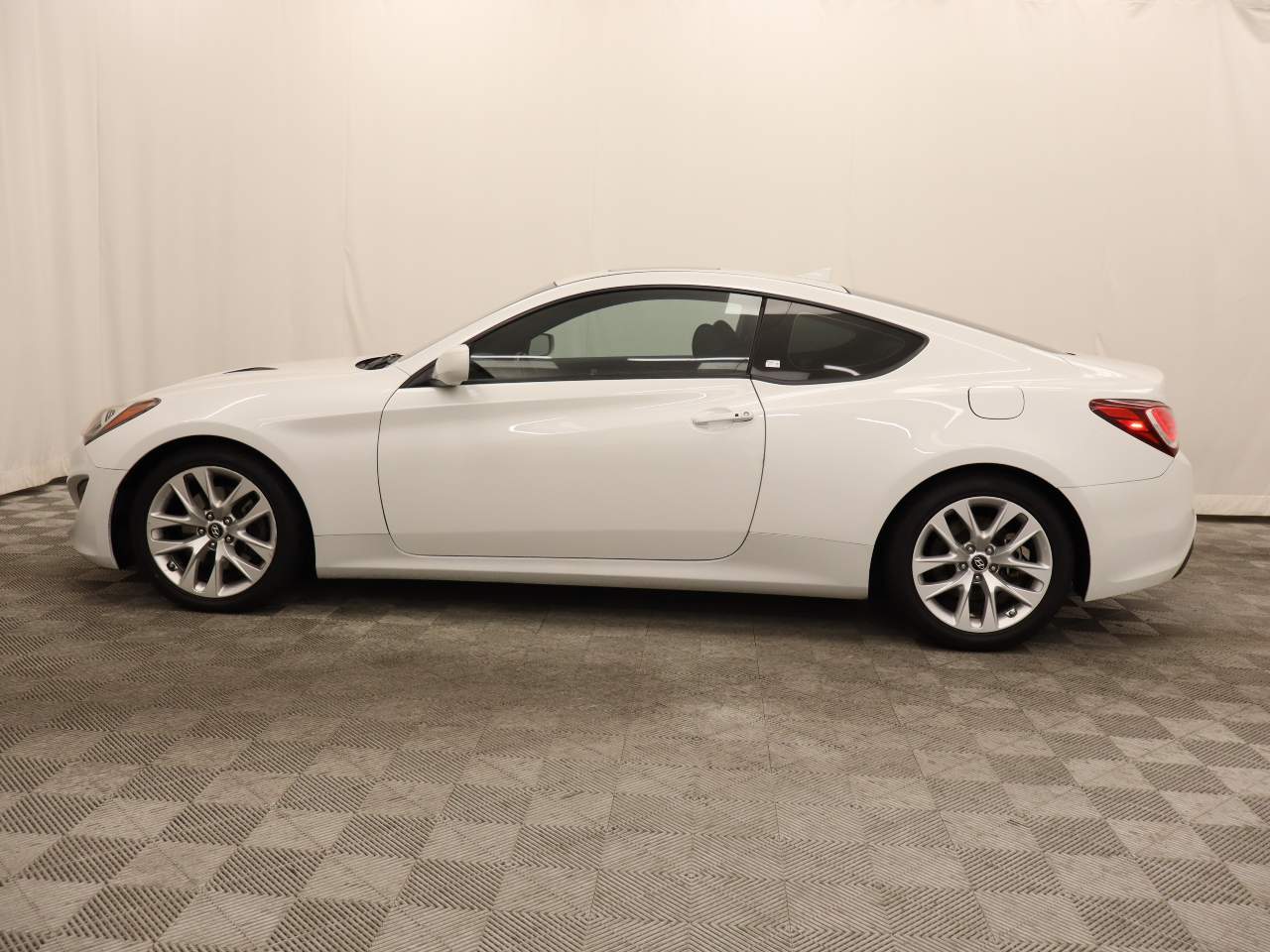2013 Hyundai Genesis Coupe 2.0T Premium