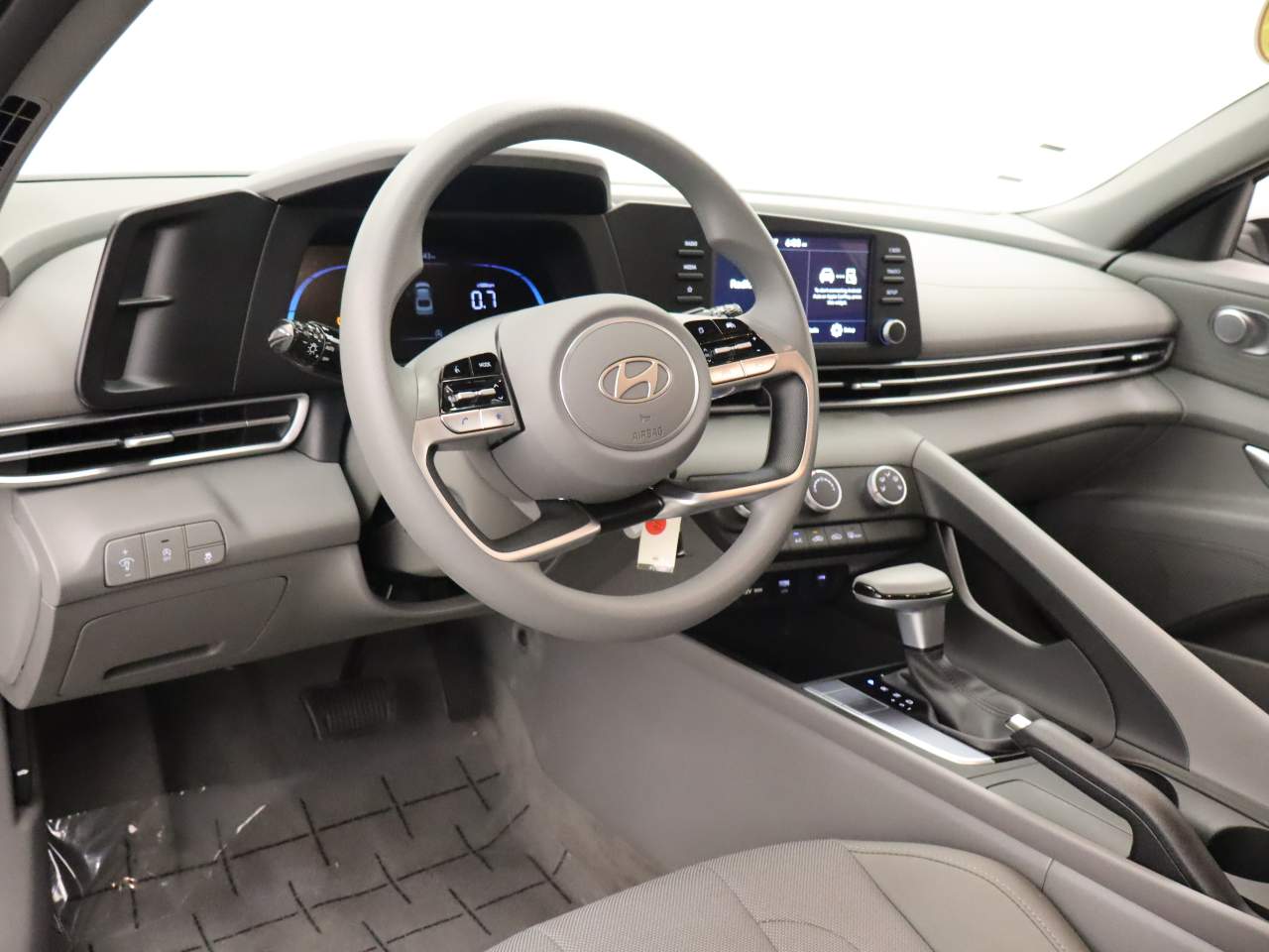 2026 Hyundai Elantra SE - Photo 15
