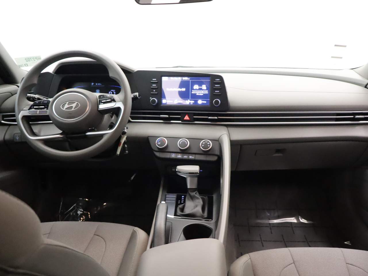 2026 Hyundai Elantra SE - Photo 14