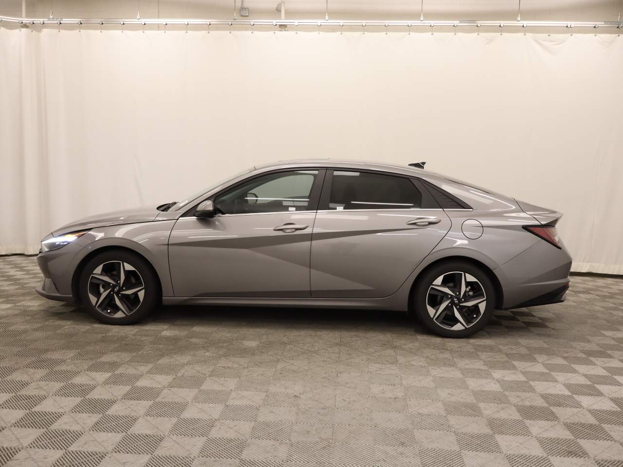 2022 Hyundai ELANTRA Hybrid Limited