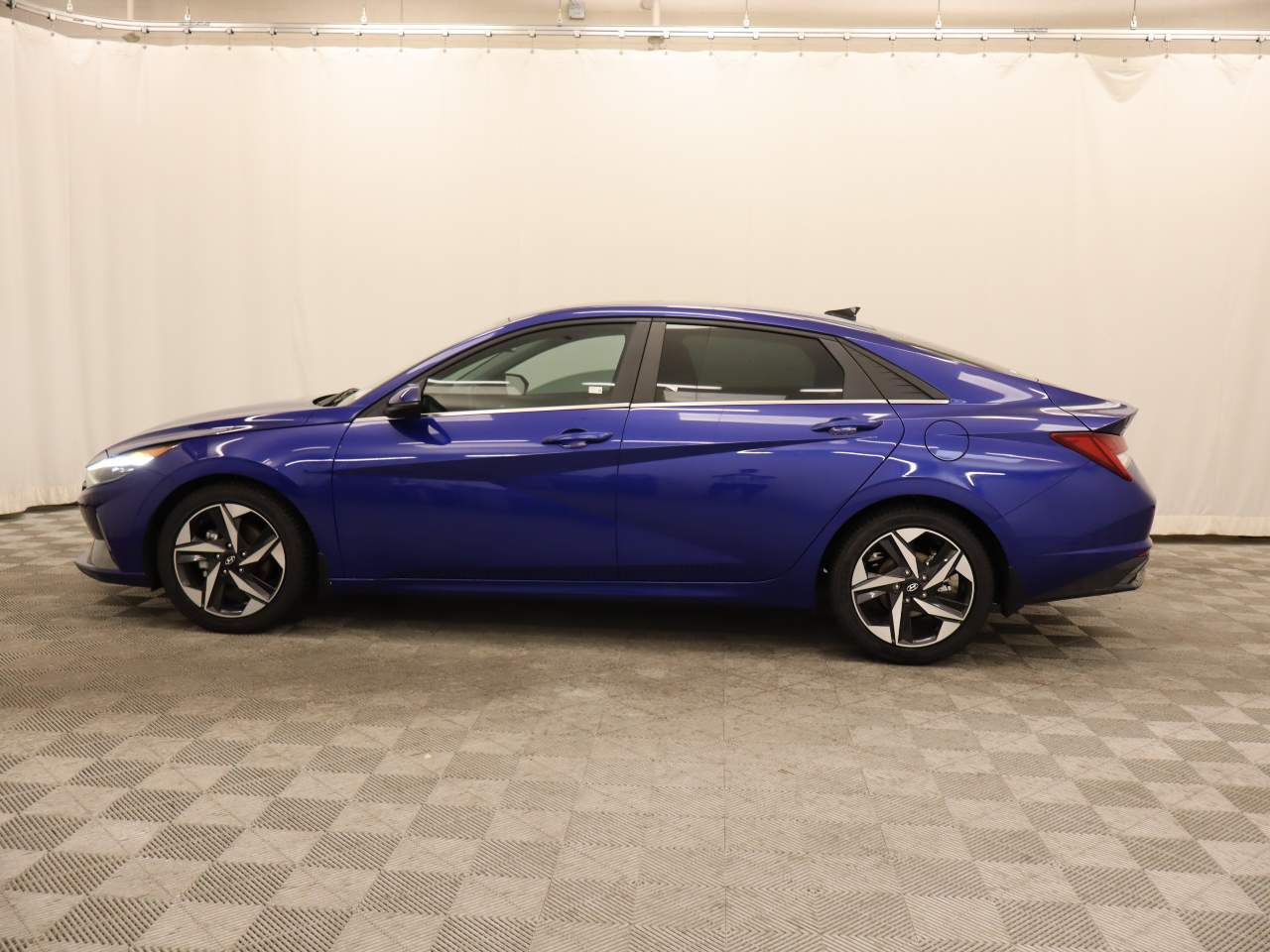 2022 Hyundai ELANTRA Limited
