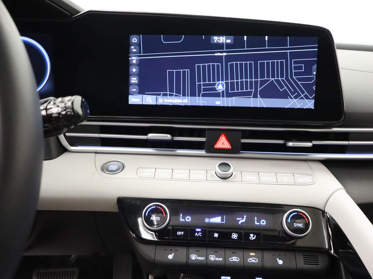 2026 Hyundai Elantra Limited - Photo 11
