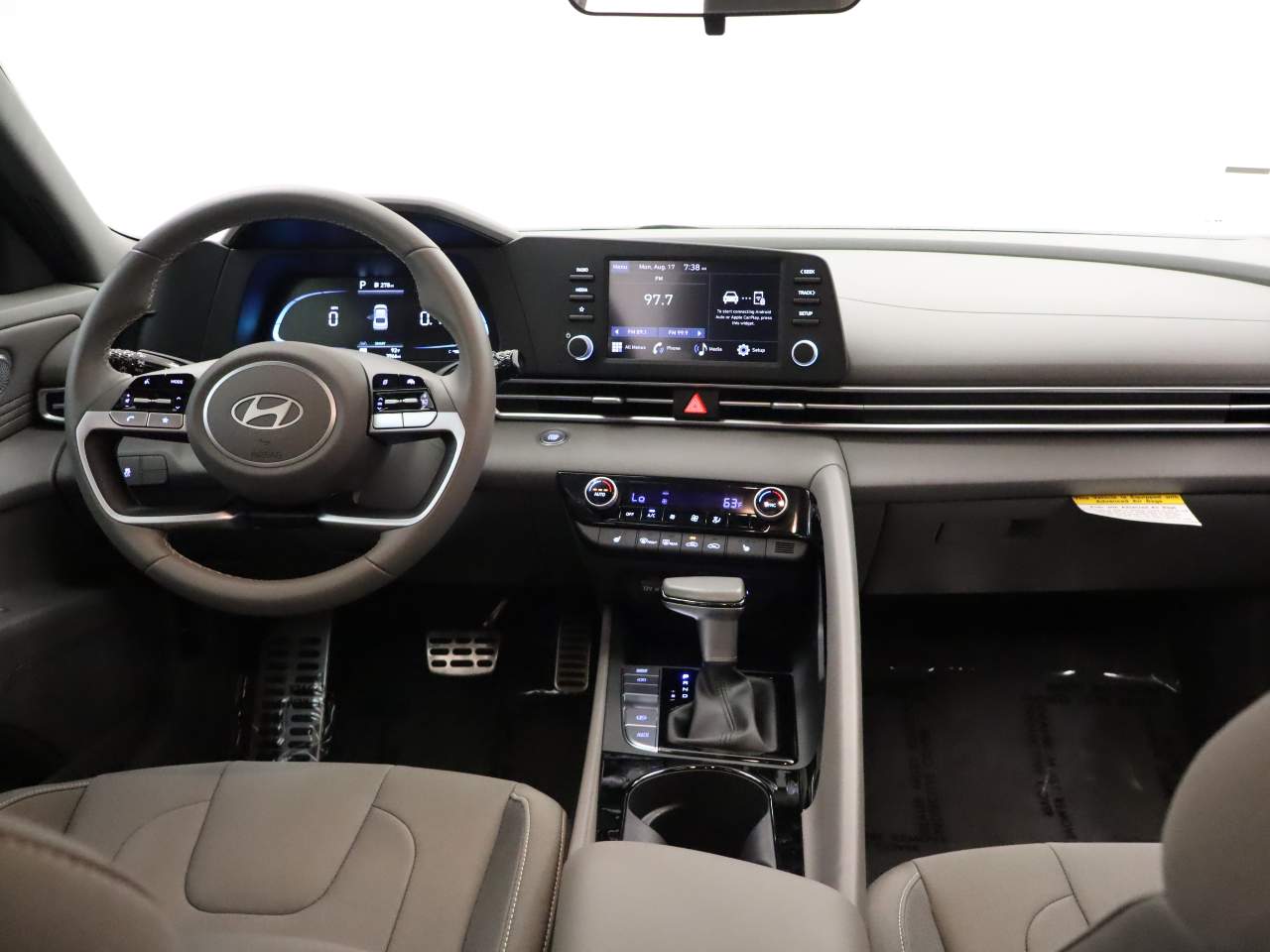 2026 Hyundai Elantra SEL - Photo 13