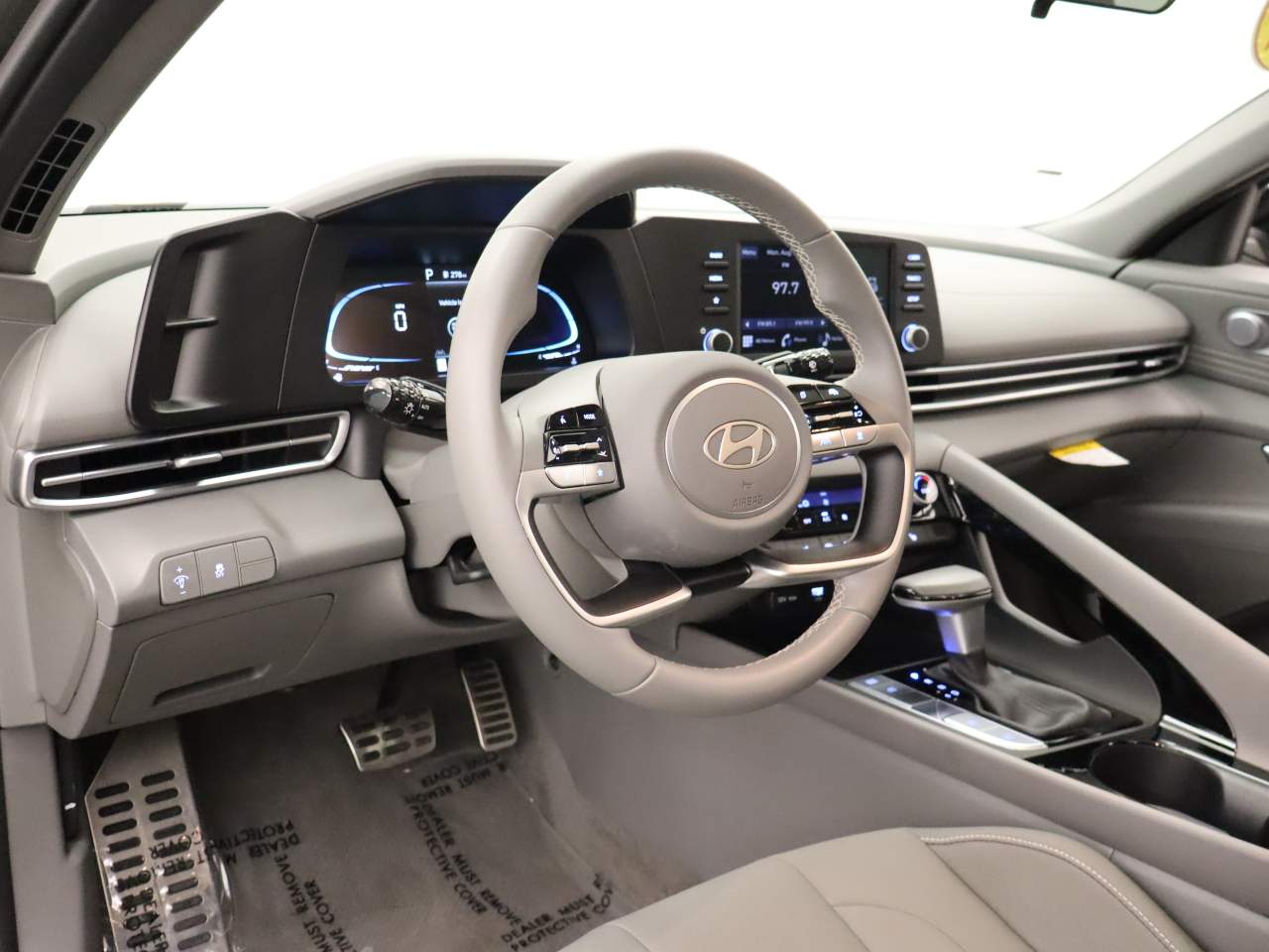 2026 Hyundai Elantra SEL - Photo 14