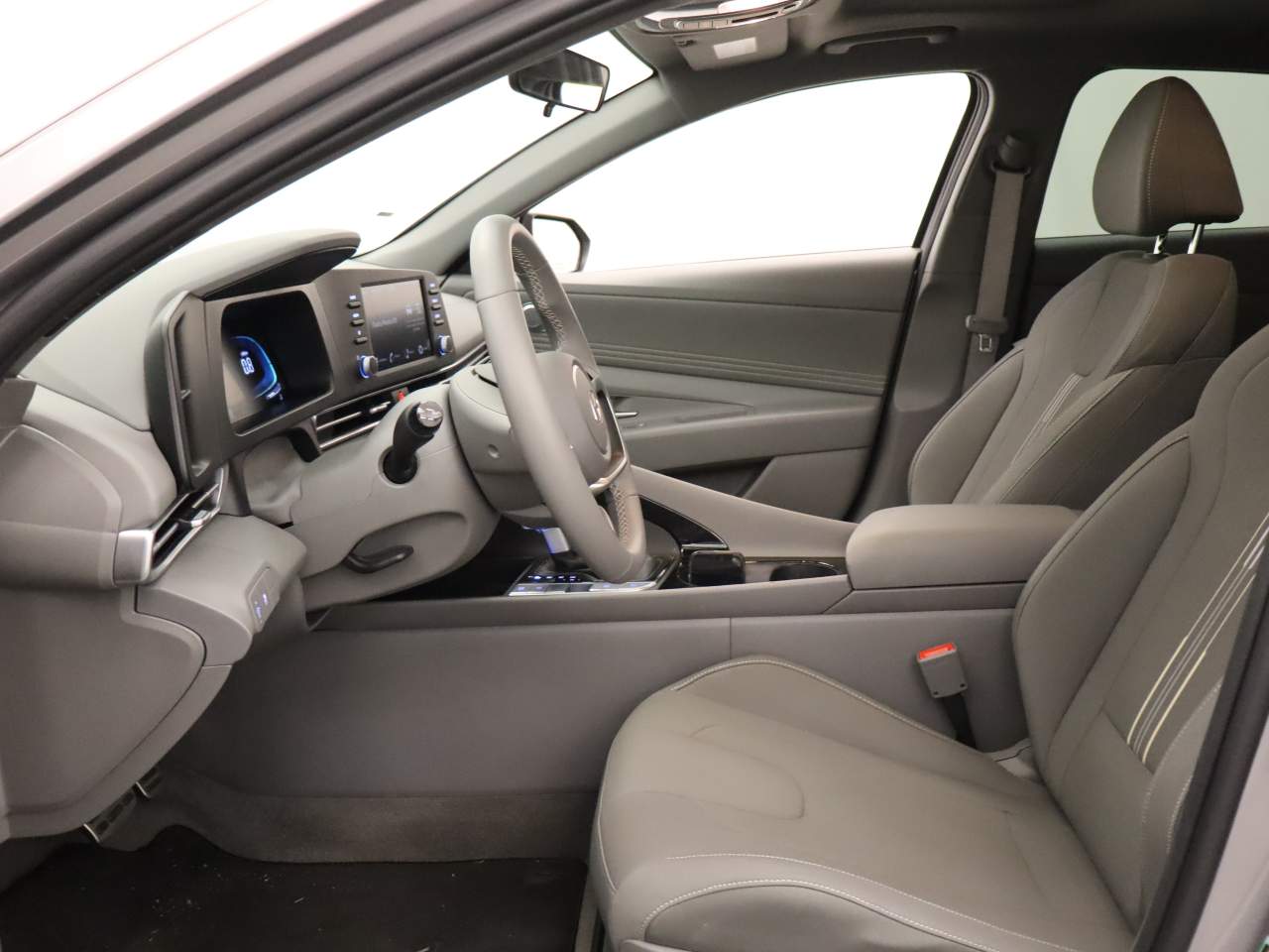 2026 Hyundai Elantra SEL - Photo 15