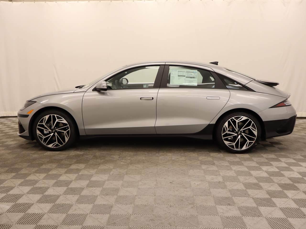 2024 Hyundai IONIQ 6 SEL