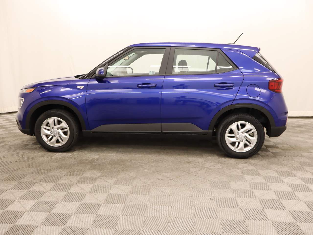2024 Hyundai VENUE SE