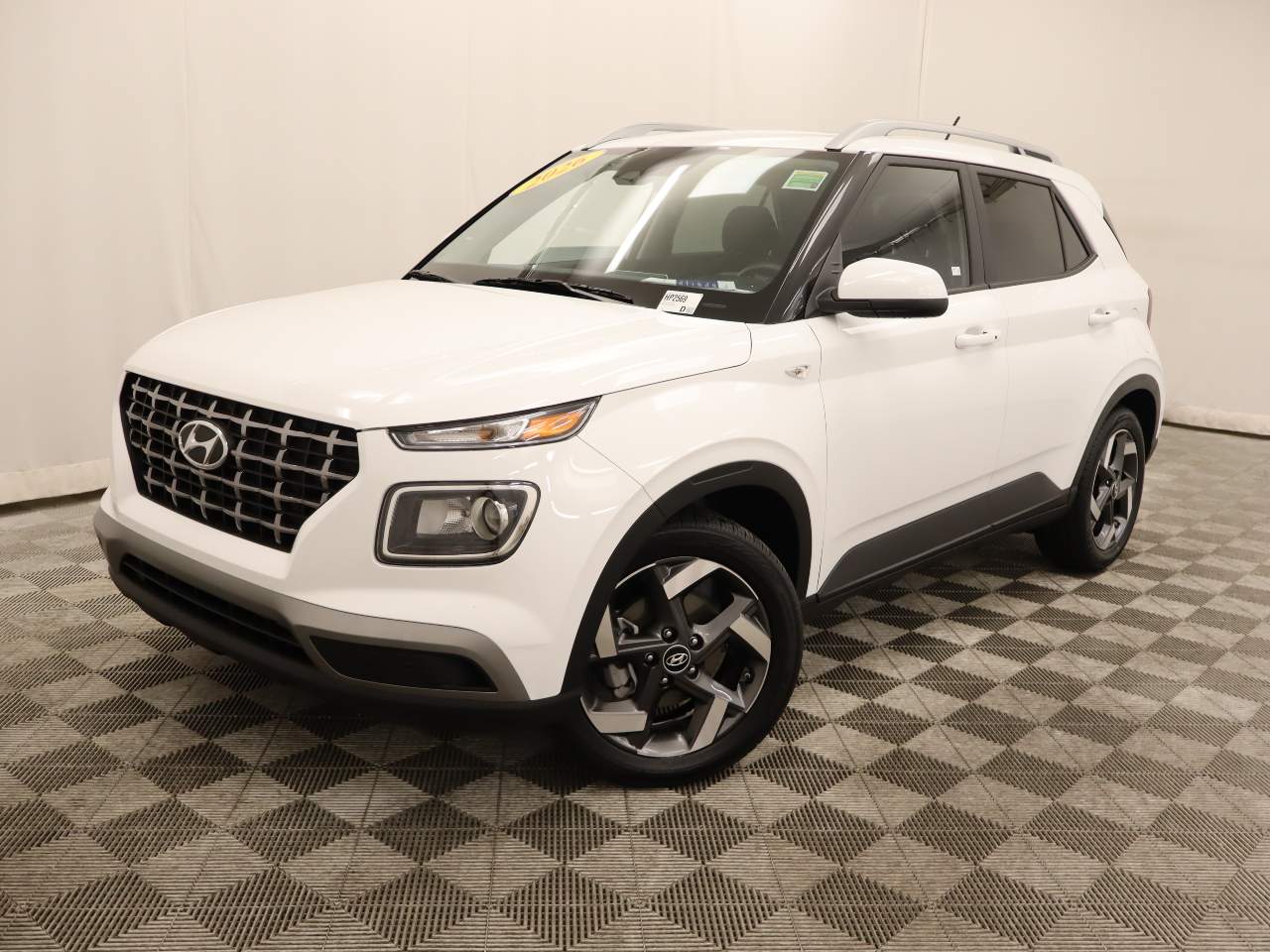 2026 Hyundai Venue SEL w/ 2-Tone Roof IVT's photo