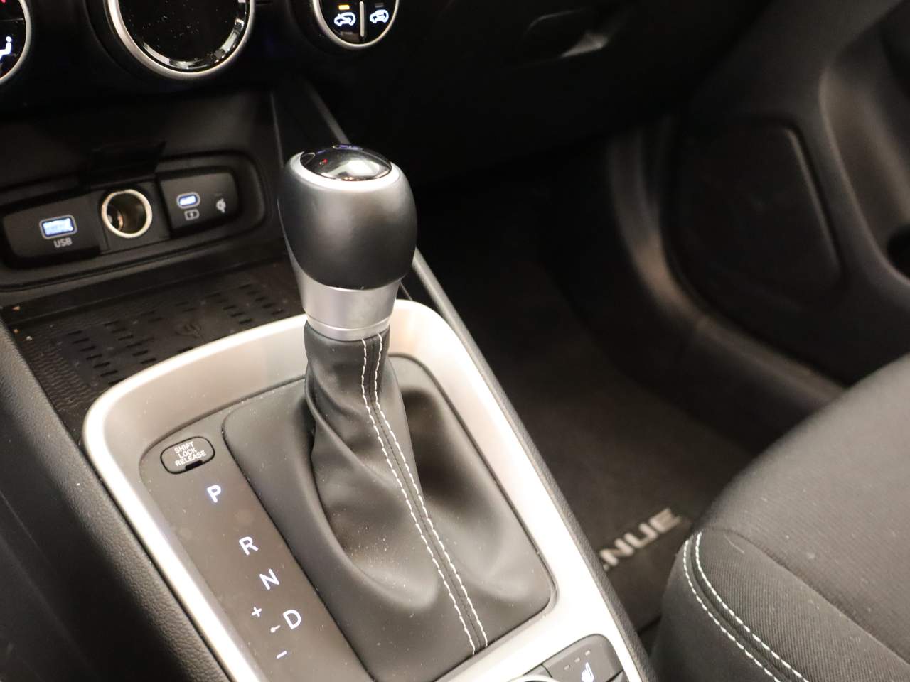 2026 Hyundai Venue SEL - Photo 10