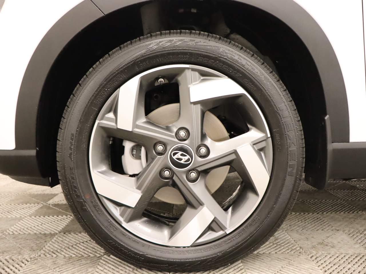 2026 Hyundai Venue SEL - Photo 7
