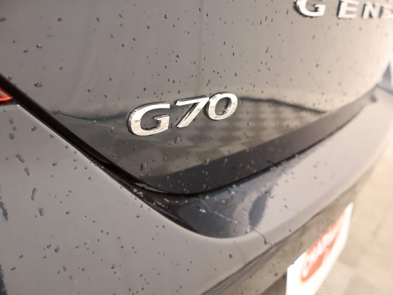 2022 Genesis G70 3.3T Standard