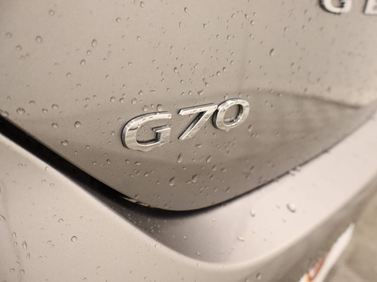 2022 Genesis G70 3.3T Standard