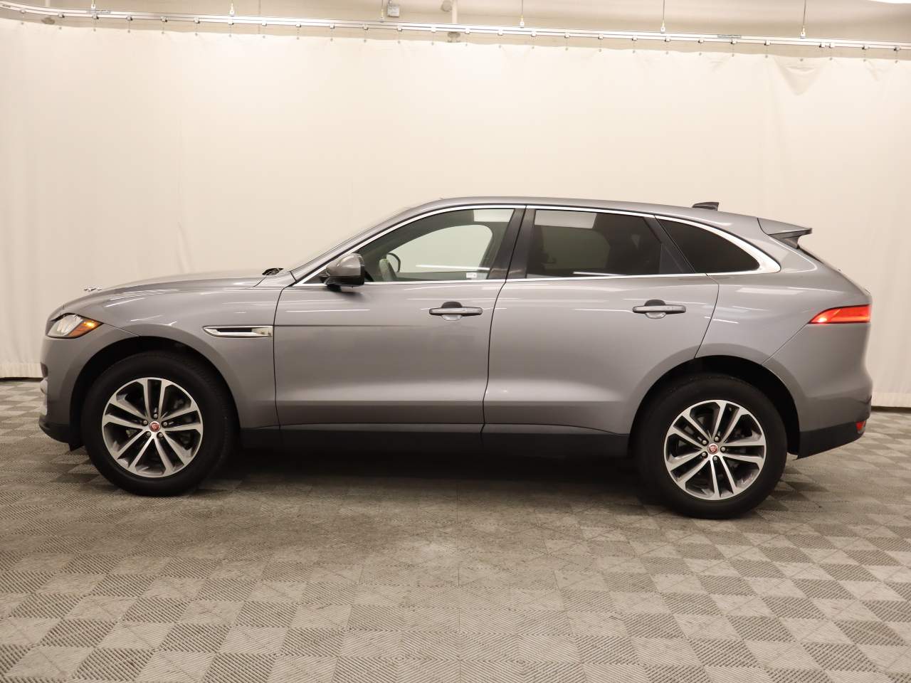 2020 Jaguar F-PACE 25t Premium