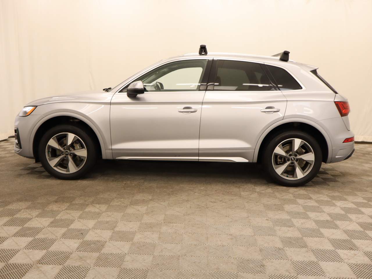 2022 Audi Q5 quattro Premium Plus 40 TFSI