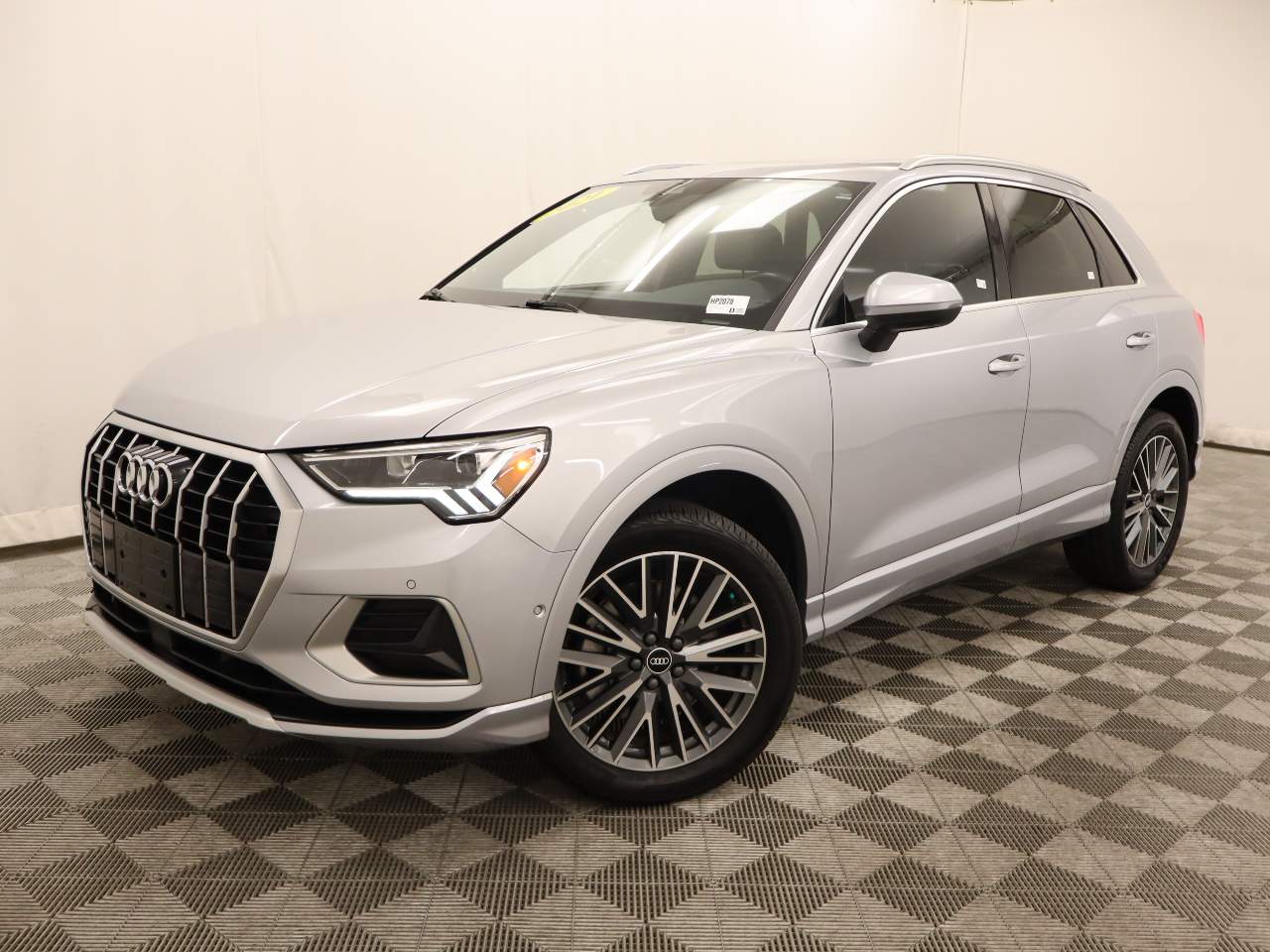 2021 Audi Q3 quattro Premium Plus 40 TFSI