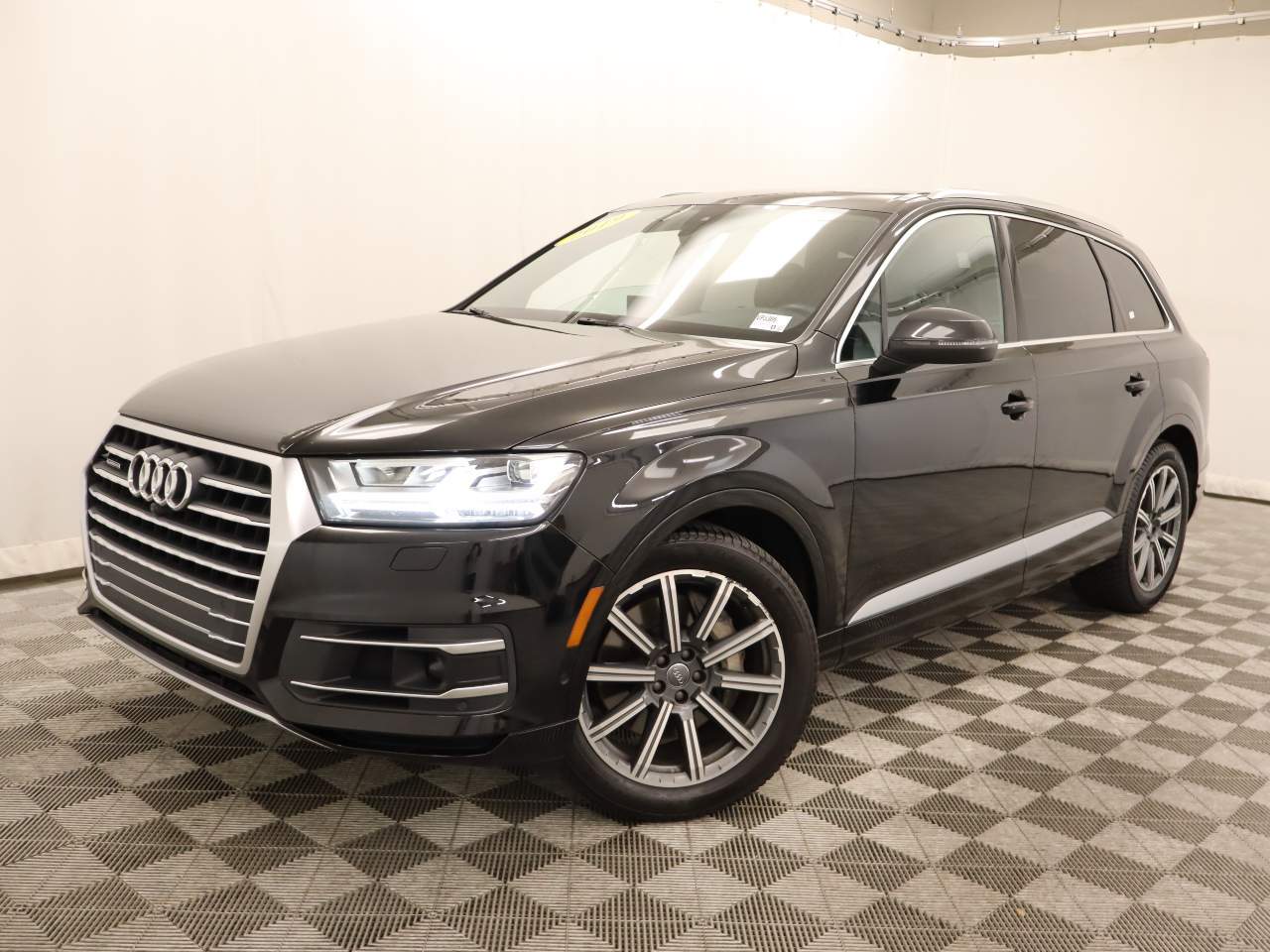 2019 Audi Q7 quattro SE Premium Plus 55 TFSI