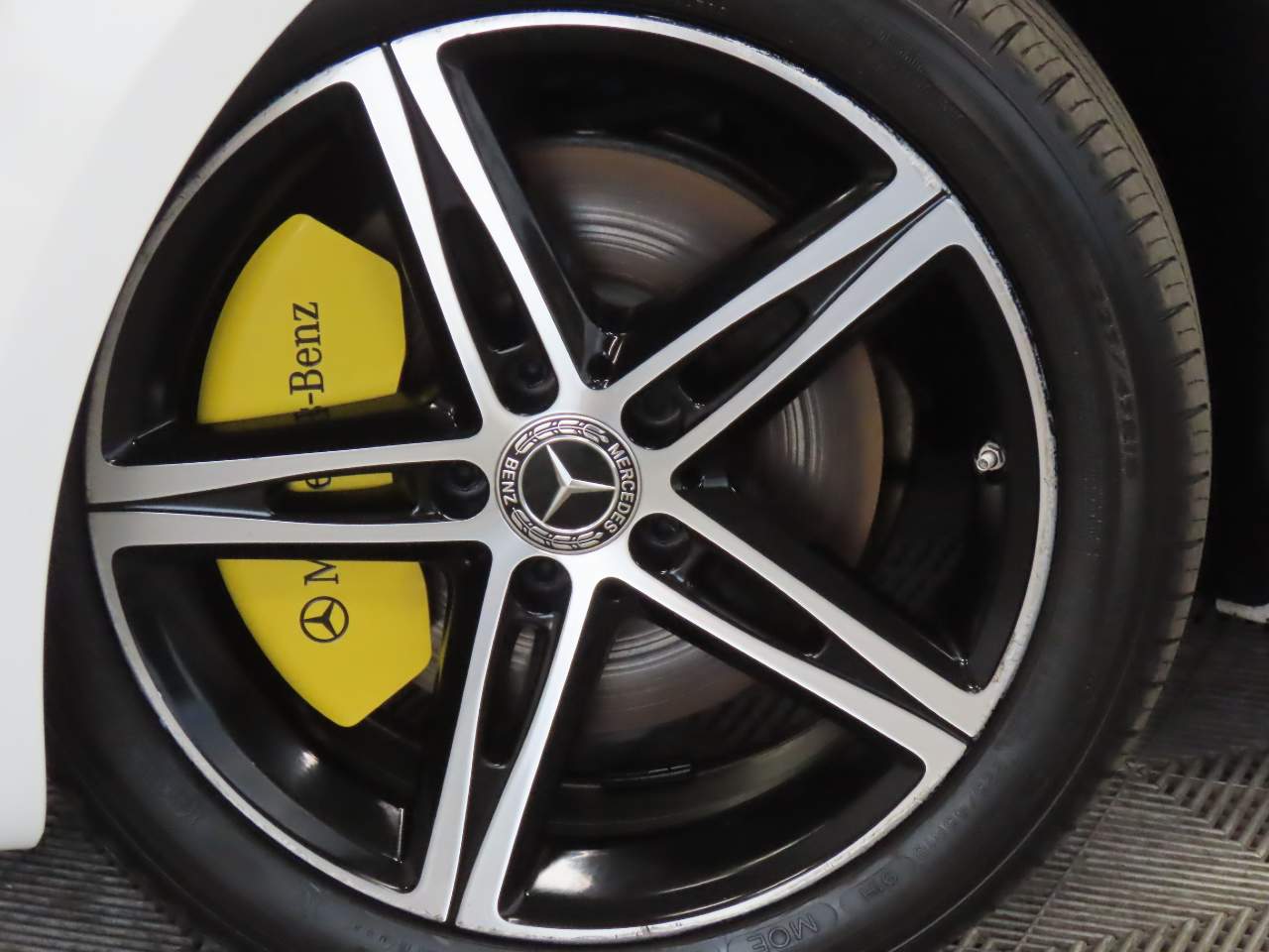 2019 Mercedes-Benz A-Class A220 - Photo 6