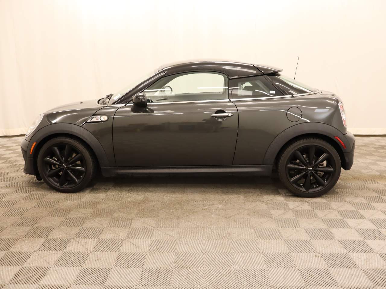 Used 2014 MINI Cooper S with VIN WMWSX3C56ET772891 for sale in Scottsdale, AZ