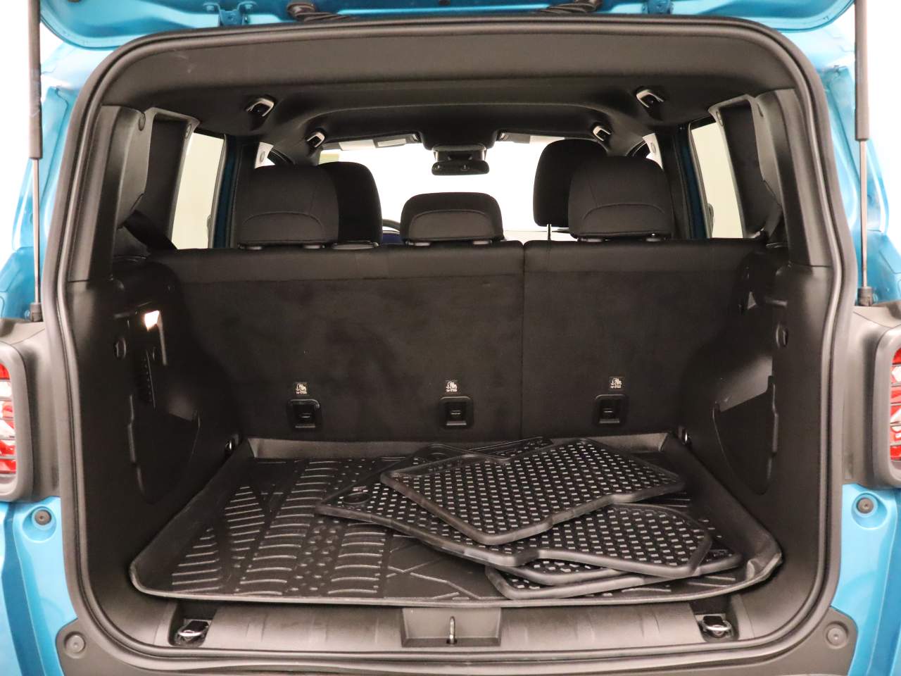 2022 Jeep Renegade Altitude - Photo 19