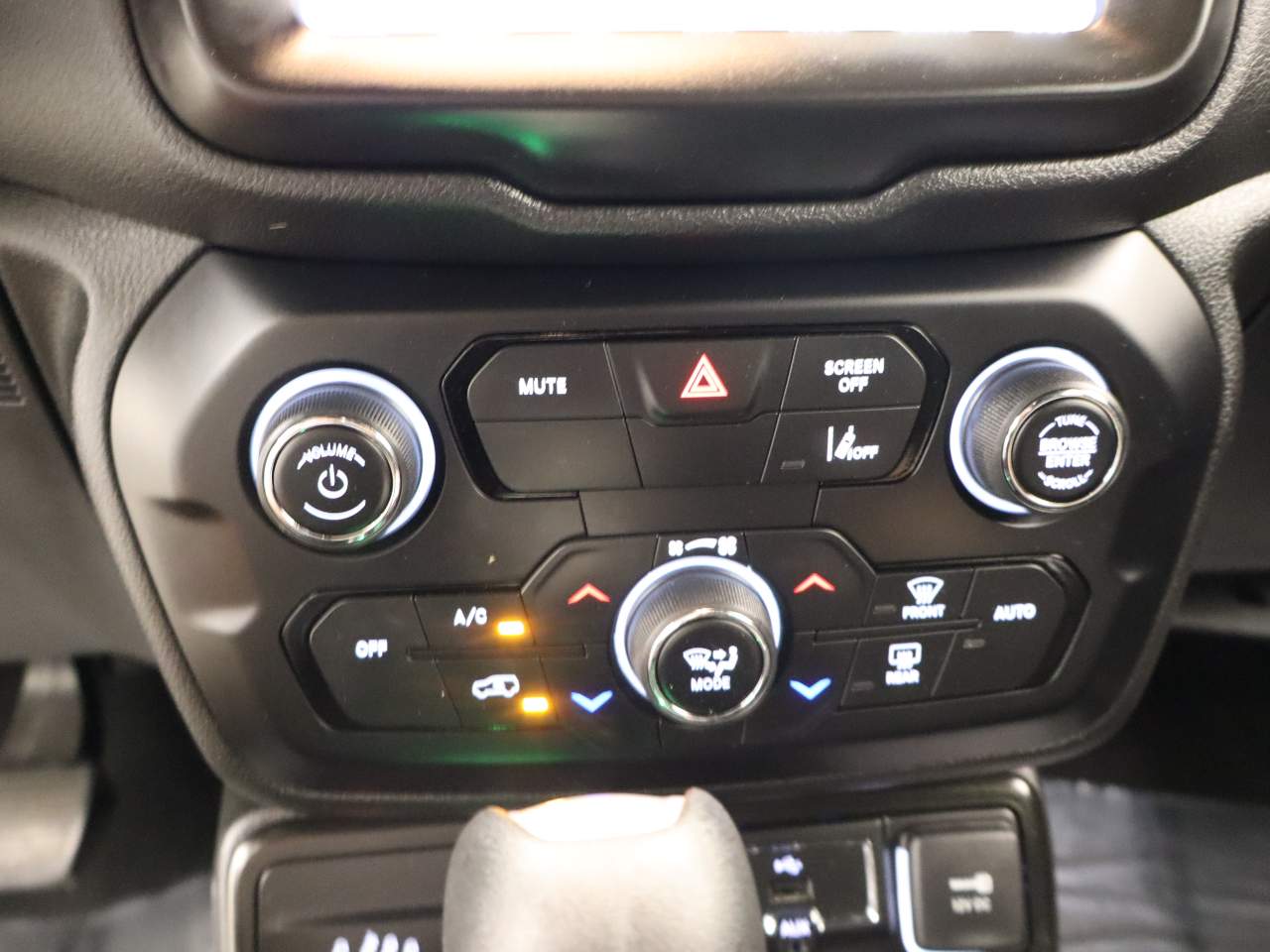 2022 Jeep Renegade Altitude - Photo 11