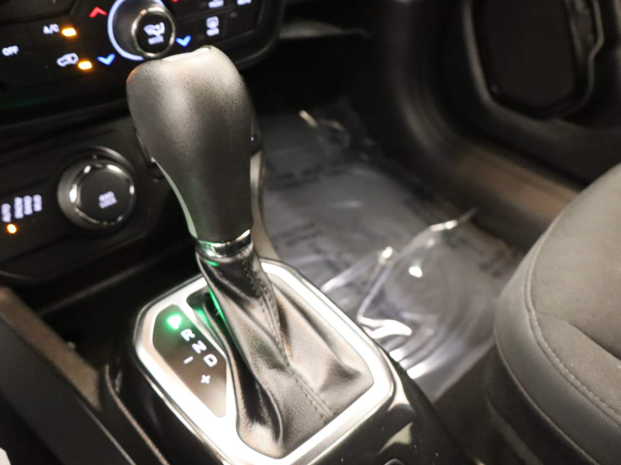 2022 Jeep Renegade Altitude - Photo 9