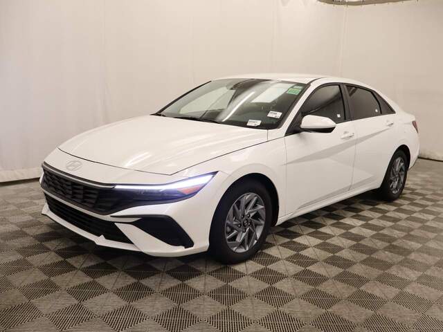 2025 Hyundai ELANTRA Hybrid