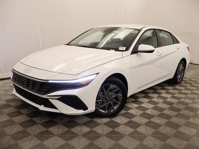 2026 Hyundai ELANTRA Hybrid