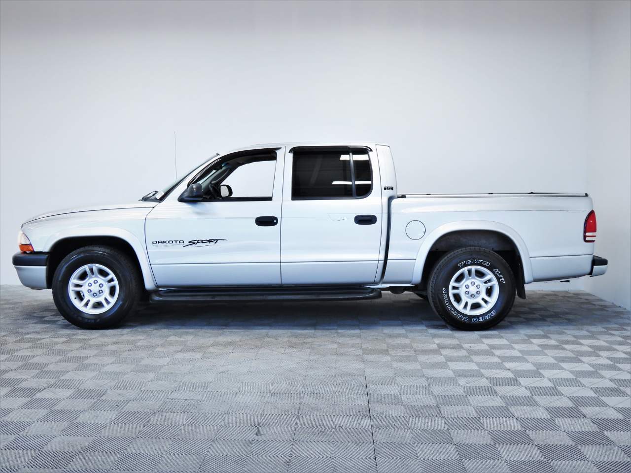 2001 Dodge Dakota Sport Crew Cab