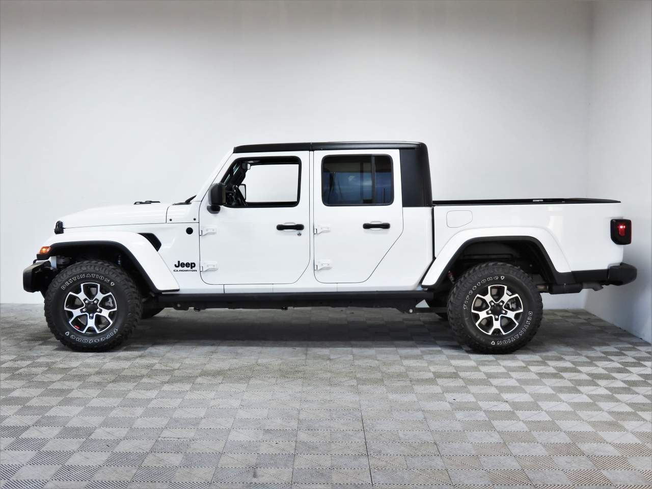 2020 Jeep Gladiator Sport Crew Cab