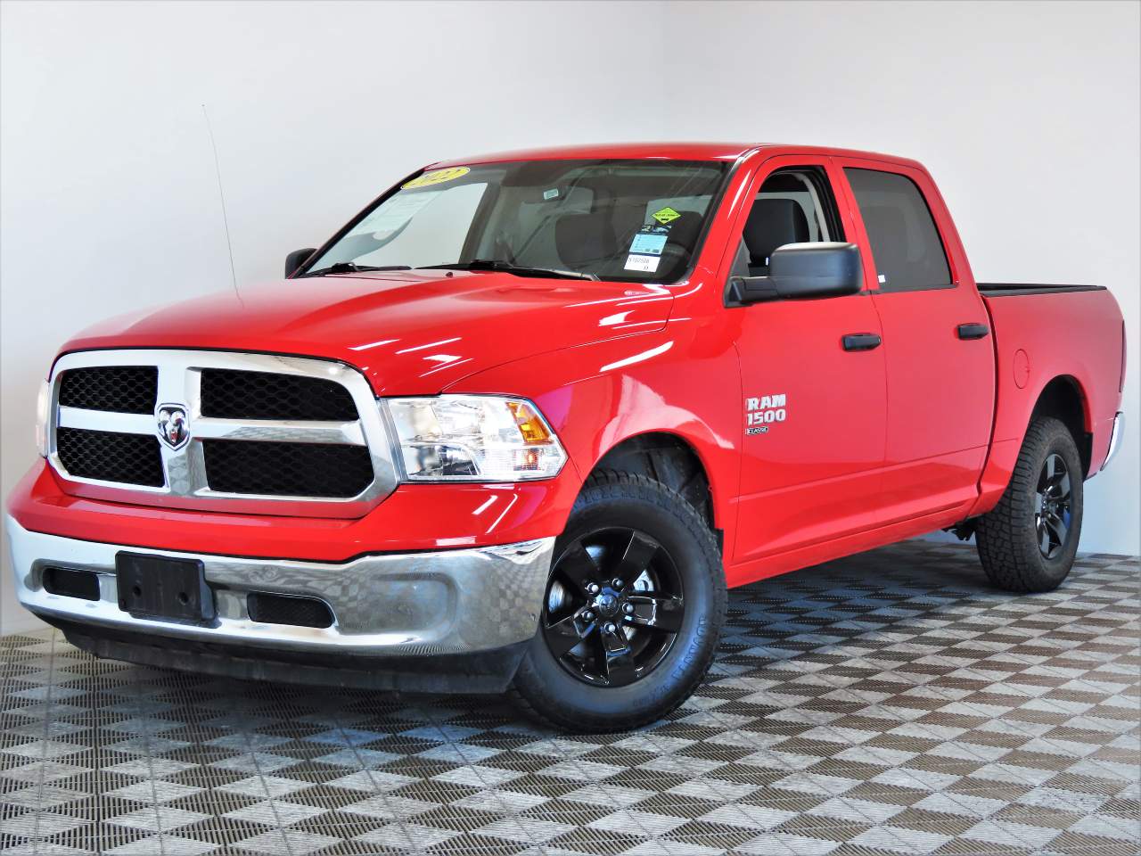 2022 Ram 1500 Classic SLT Crew Cab