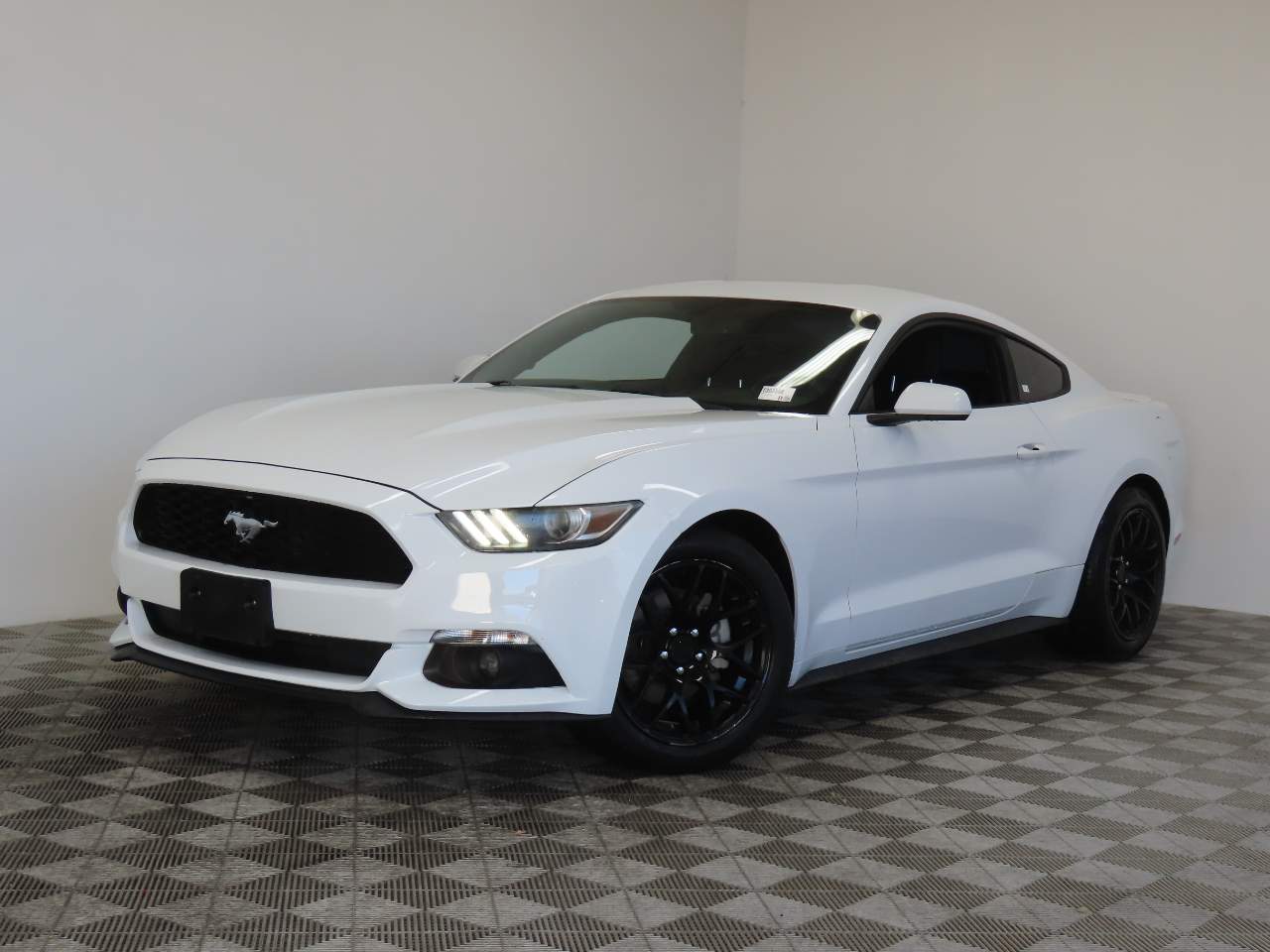 2016 Ford Mustang V6