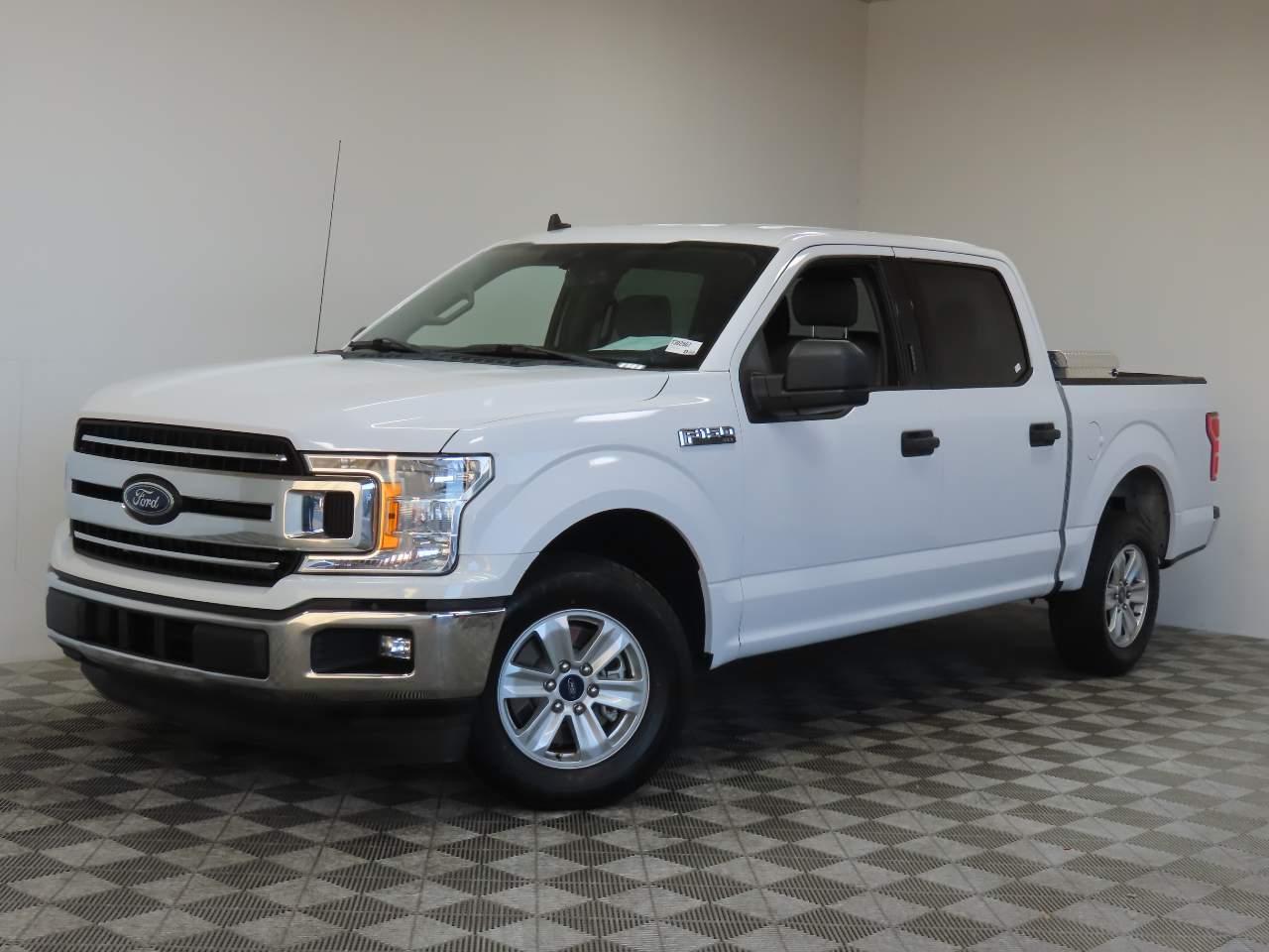 2020 Ford F-150 XLT Crew Cab