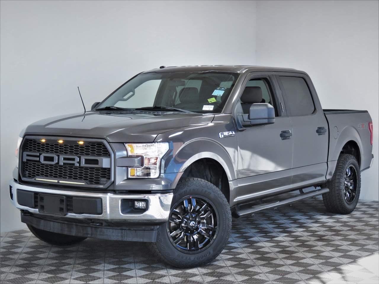 2017 Ford F-150 XLT Crew Cab