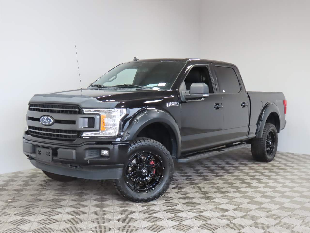 2020 Ford F-150 XLT Crew Cab