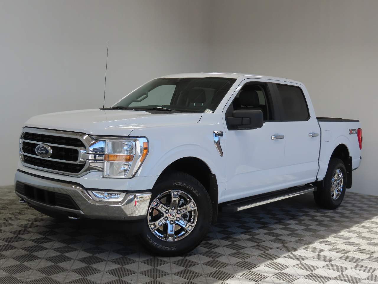 2021 Ford F-150 XLT Crew Cab