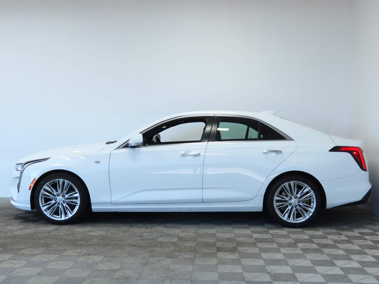 2022 Cadillac CT4 Premium Luxury