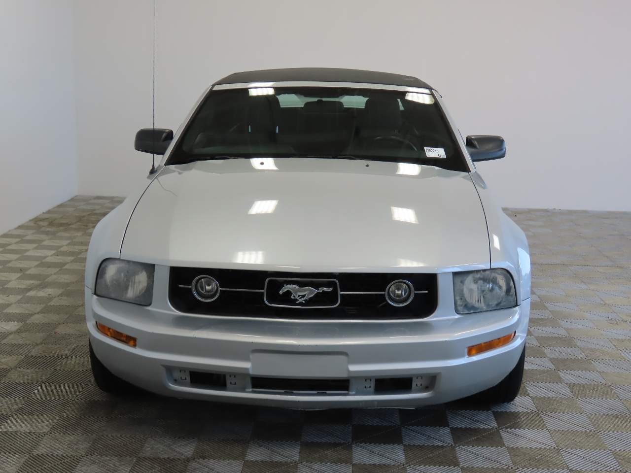 2006 Ford Mustang V6 Deluxe