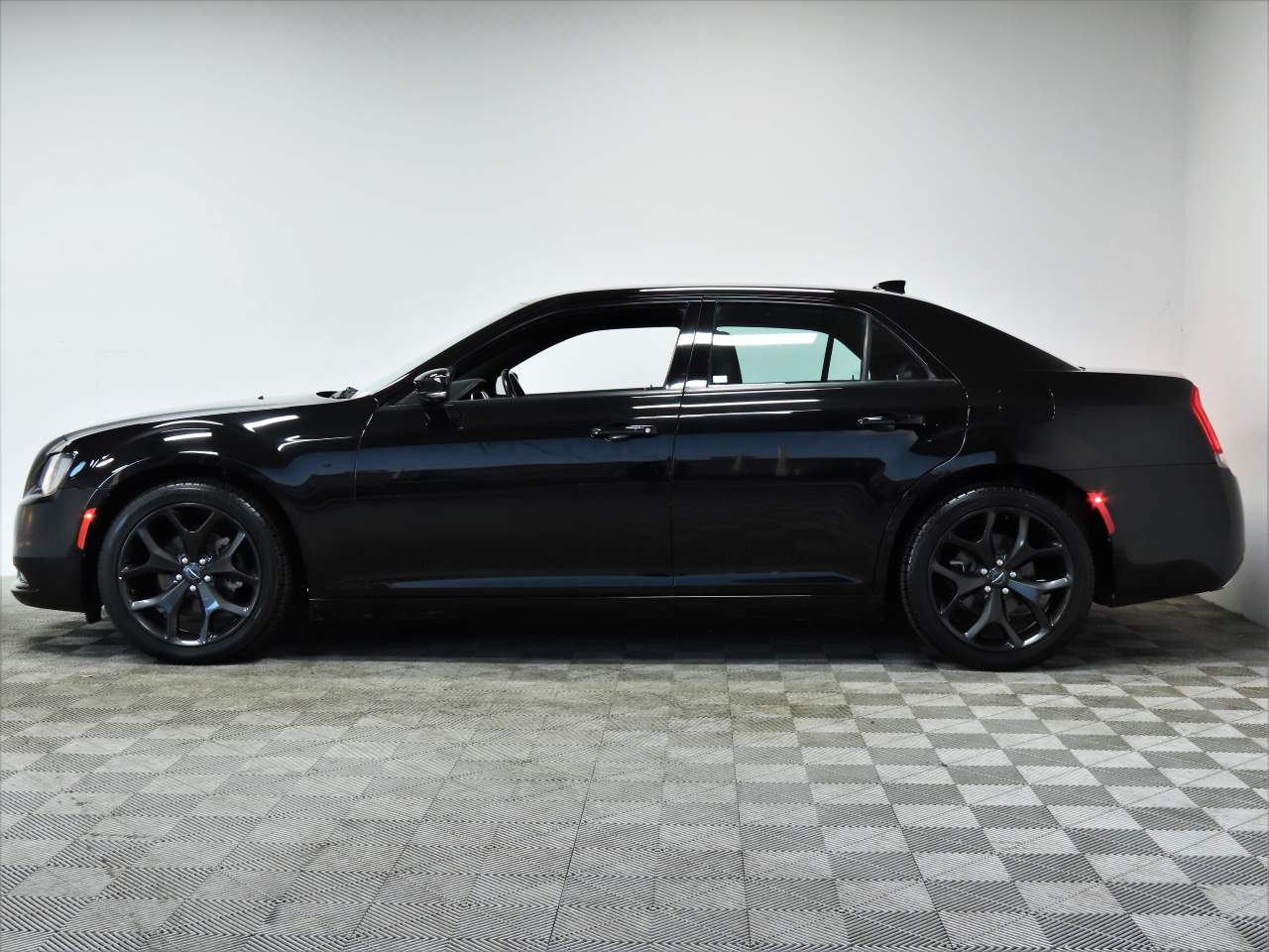 2021 Chrysler 300 S V6