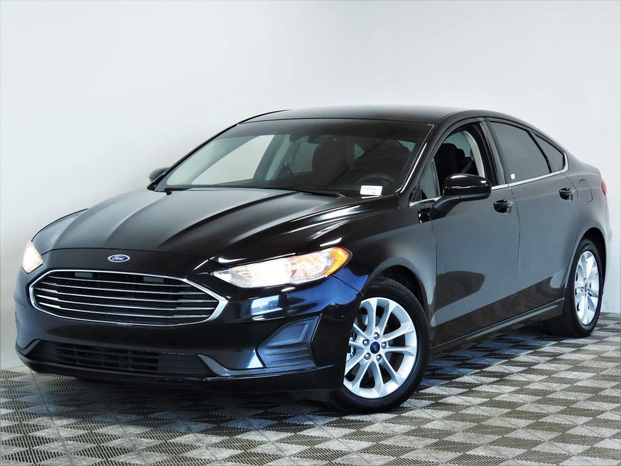 2020 Ford Fusion Hybrid SE