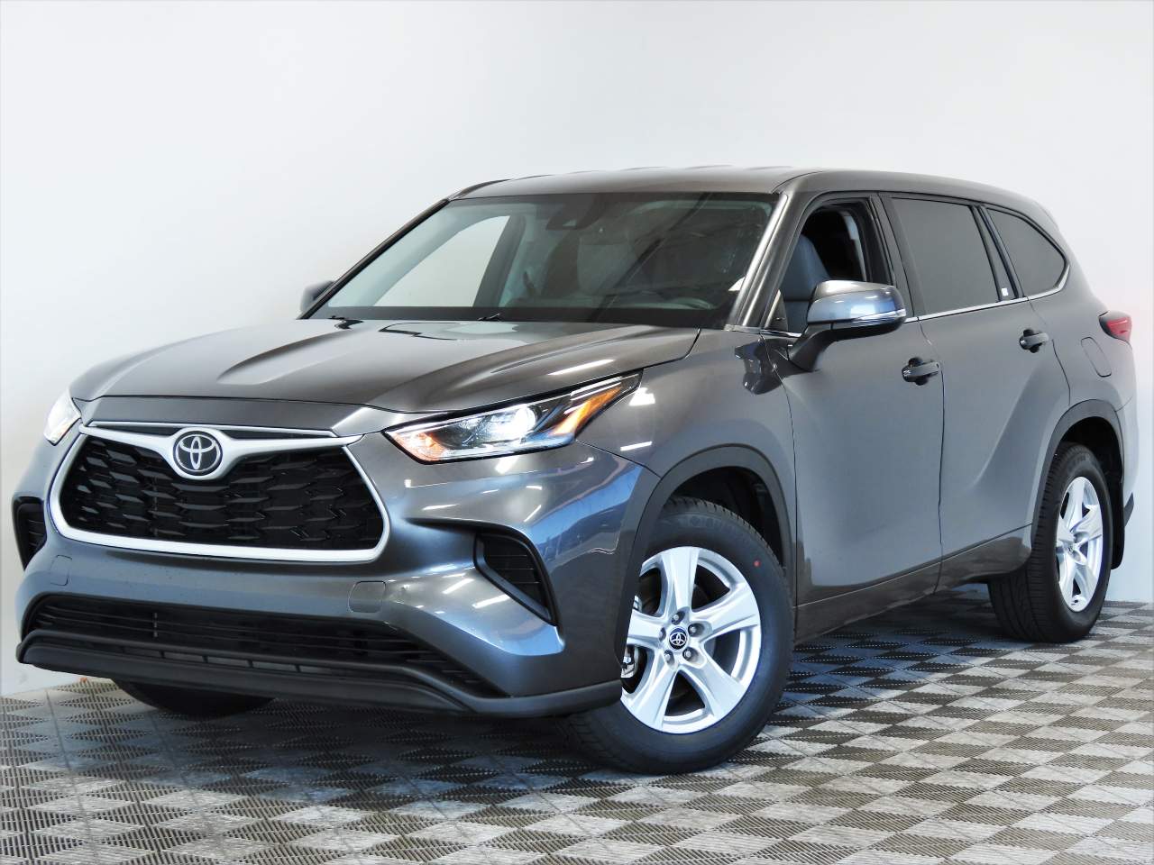 2021 Toyota Highlander L