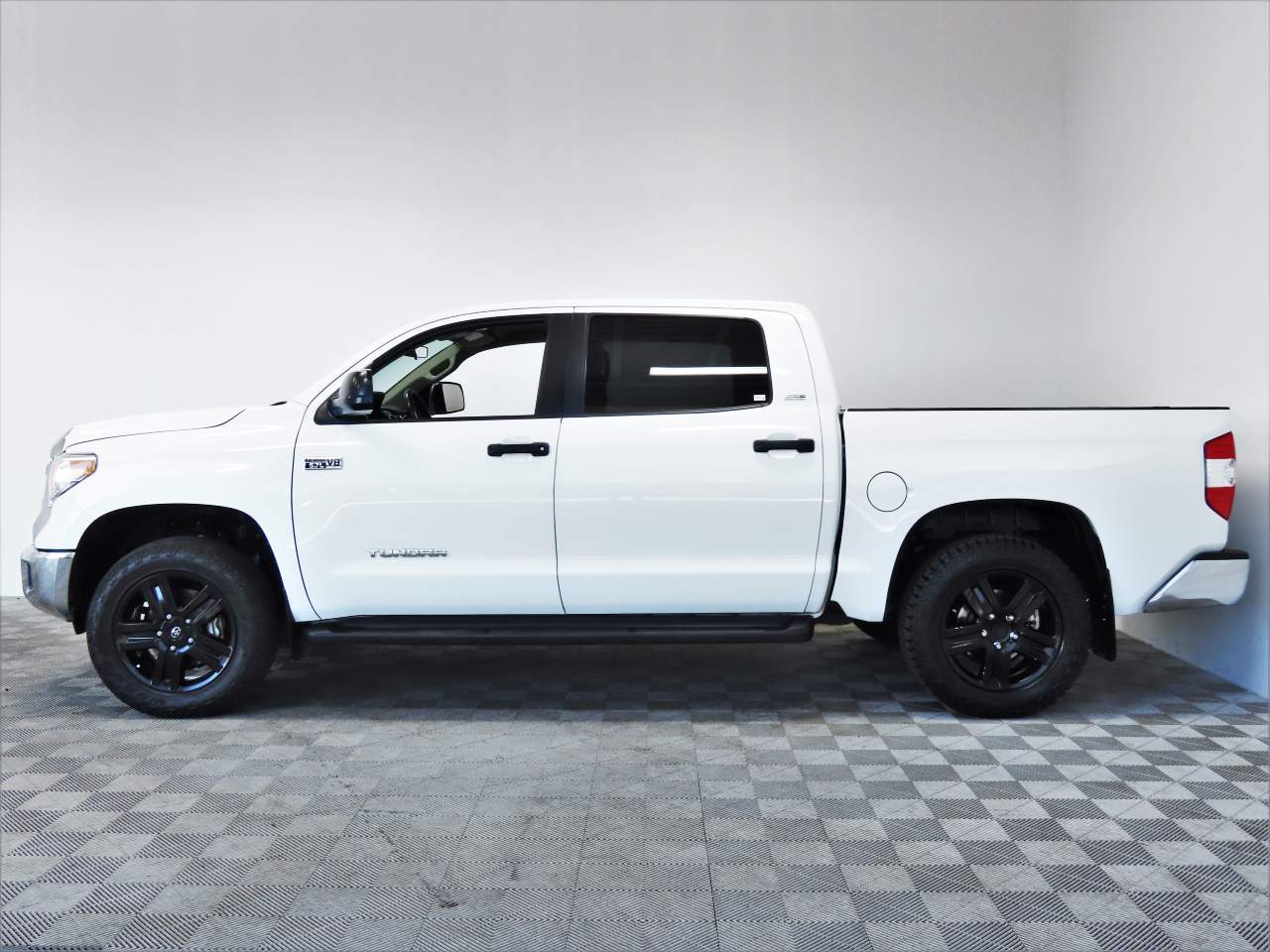 2015 Toyota Tundra SR5 Crew Cab